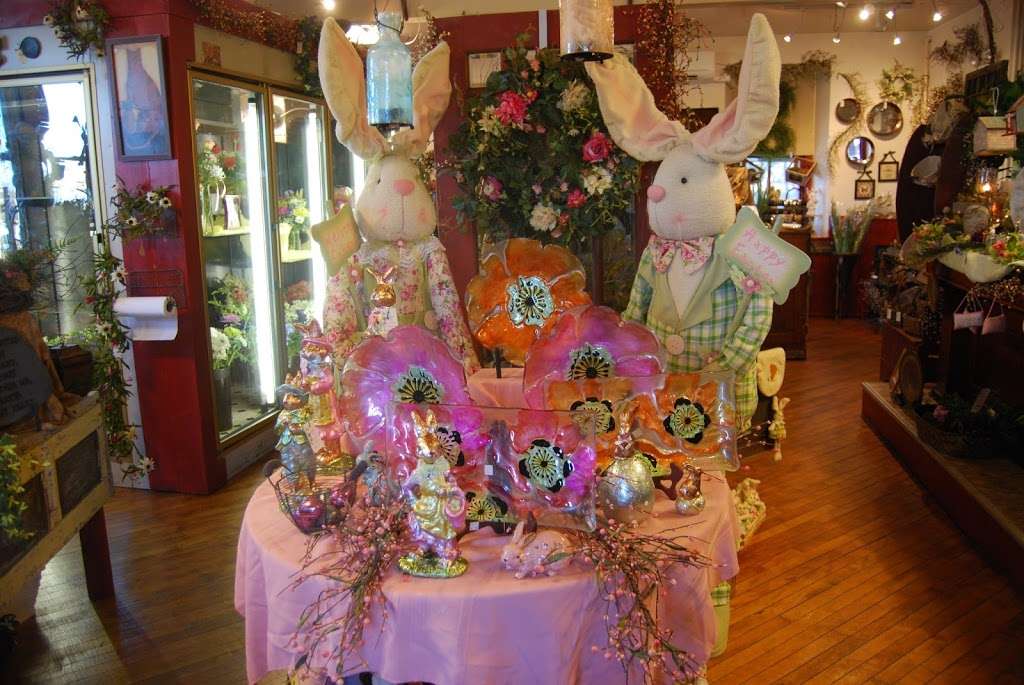 Cedar Hill Flowers & Gifts | 3326 Main St, Birdsboro, PA 19508, USA | Phone: (610) 582-8791