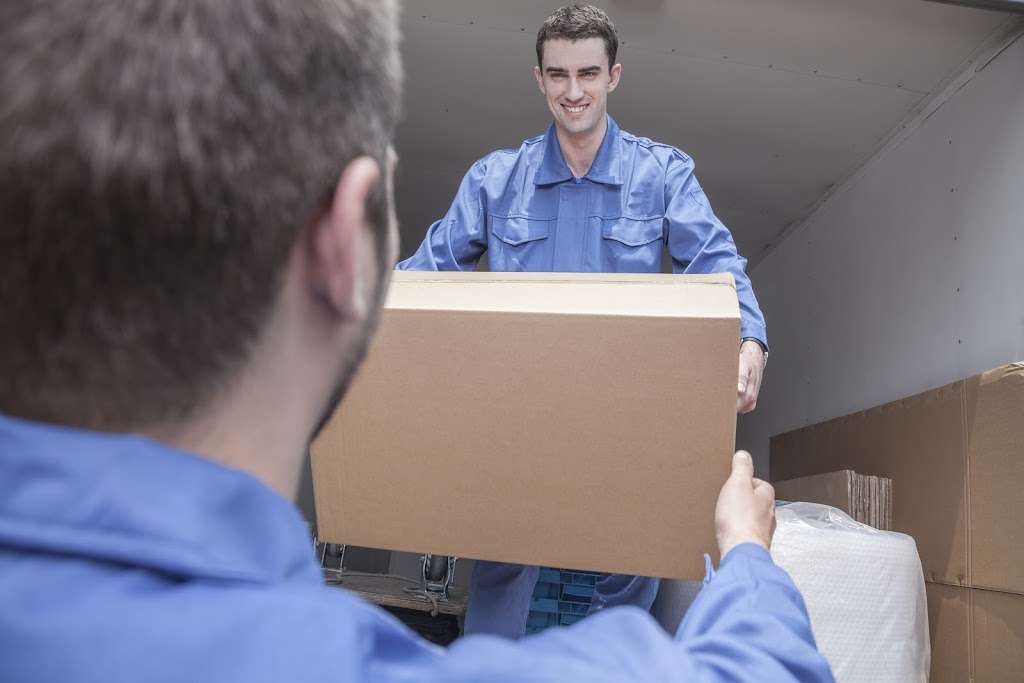 Apartment Movers | 415 E Airport Fwy #400, Irving, TX 75062, USA | Phone: (214) 220-0000