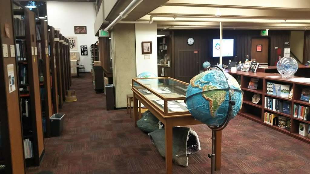 Branner Earth Sciences Library | 397 Panama Mall, Stanford, CA 94305, USA | Phone: (650) 723-2746