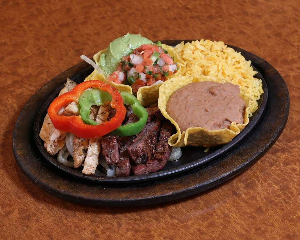 Los Tios Mexican Restaurant | 4840 Beechnut St, Houston, TX 77096, USA | Phone: (713) 660-6244