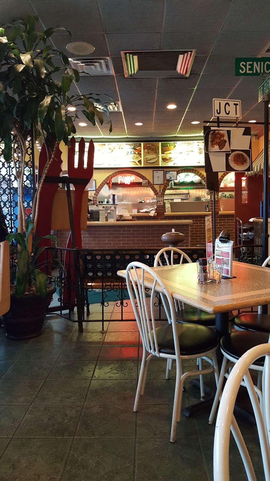 New Italian Village Restaurant & Pizza | 5267 Philadelphia Ave, Chambersburg, PA 17202, USA | Phone: (717) 264-8577