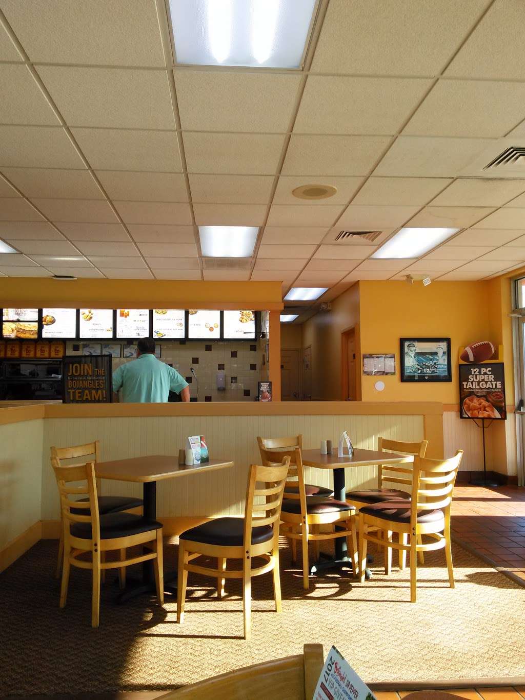 Bojangles Famous Chicken n Biscuits | 7701 Gateway Ln NW, Concord, NC 28027 | Phone: (704) 979-5347