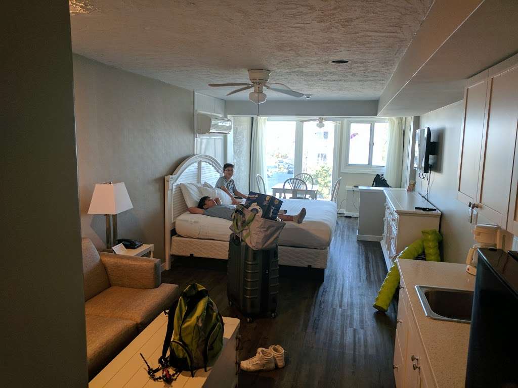 The Surf Club Oceanfront Hotel | 1 Read Avenue, Dewey Beach, DE 19971, USA | Phone: (800) 441-8341