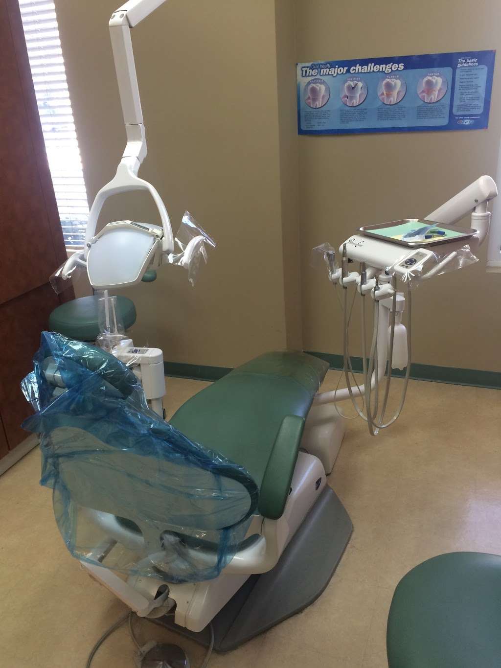 Delray Dental Solutions | 4205 W Atlantic Ave # 101, Delray Beach, FL 33445 | Phone: (561) 499-7232