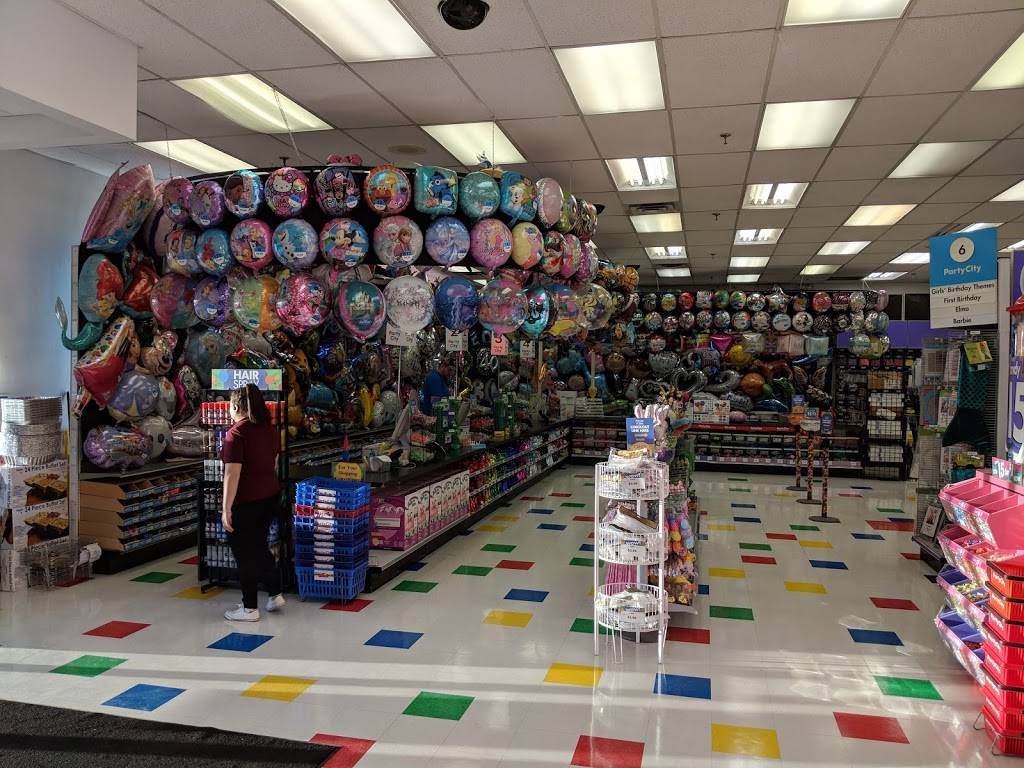 Party City | 3000 White Bear Ave North, Maplewood, MN 55109 | Phone: (651) 773-9543