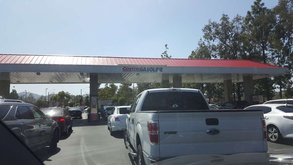 Costco Gasoline | 101 Town Center Pkwy, Santee, CA 92071, USA | Phone: (619) 562-3227