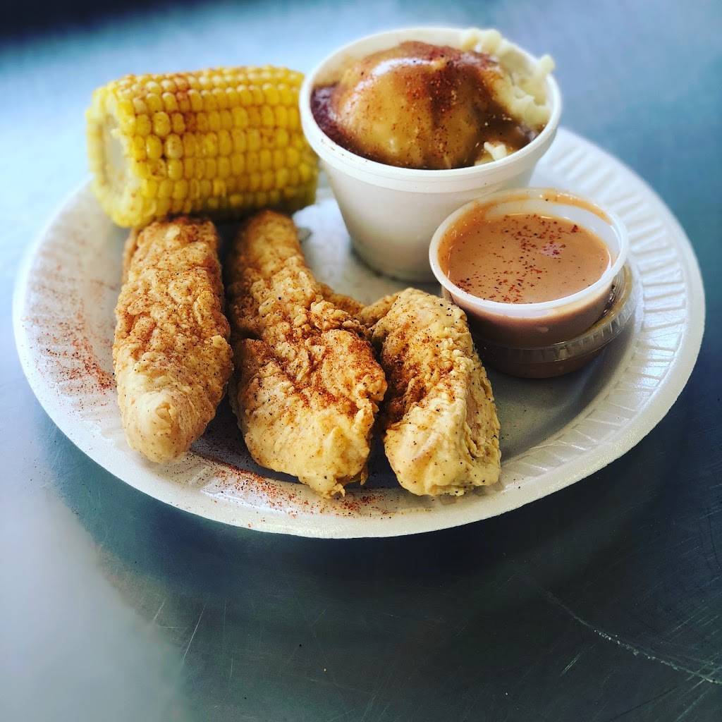 Texas Style Chicken & Seafood | 901 E Berry St, Fort Worth, TX 76110, USA | Phone: (817) 923-7272