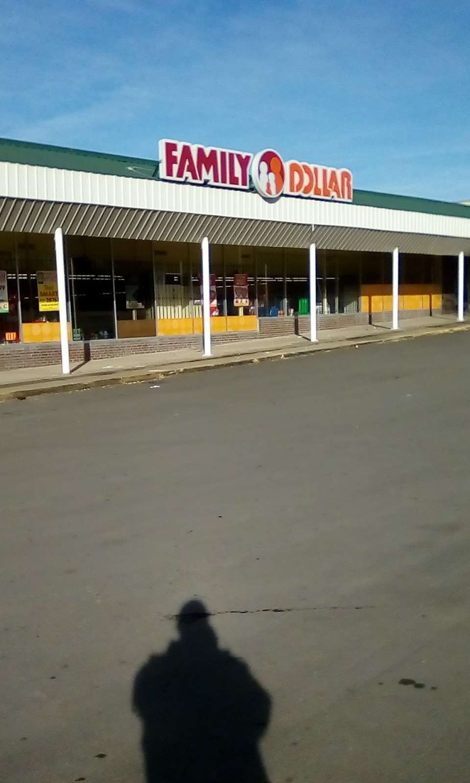 Family Dollar | 6000 Leavenworth Rd Ste A, Kansas City, KS 66104, USA | Phone: (913) 299-1068