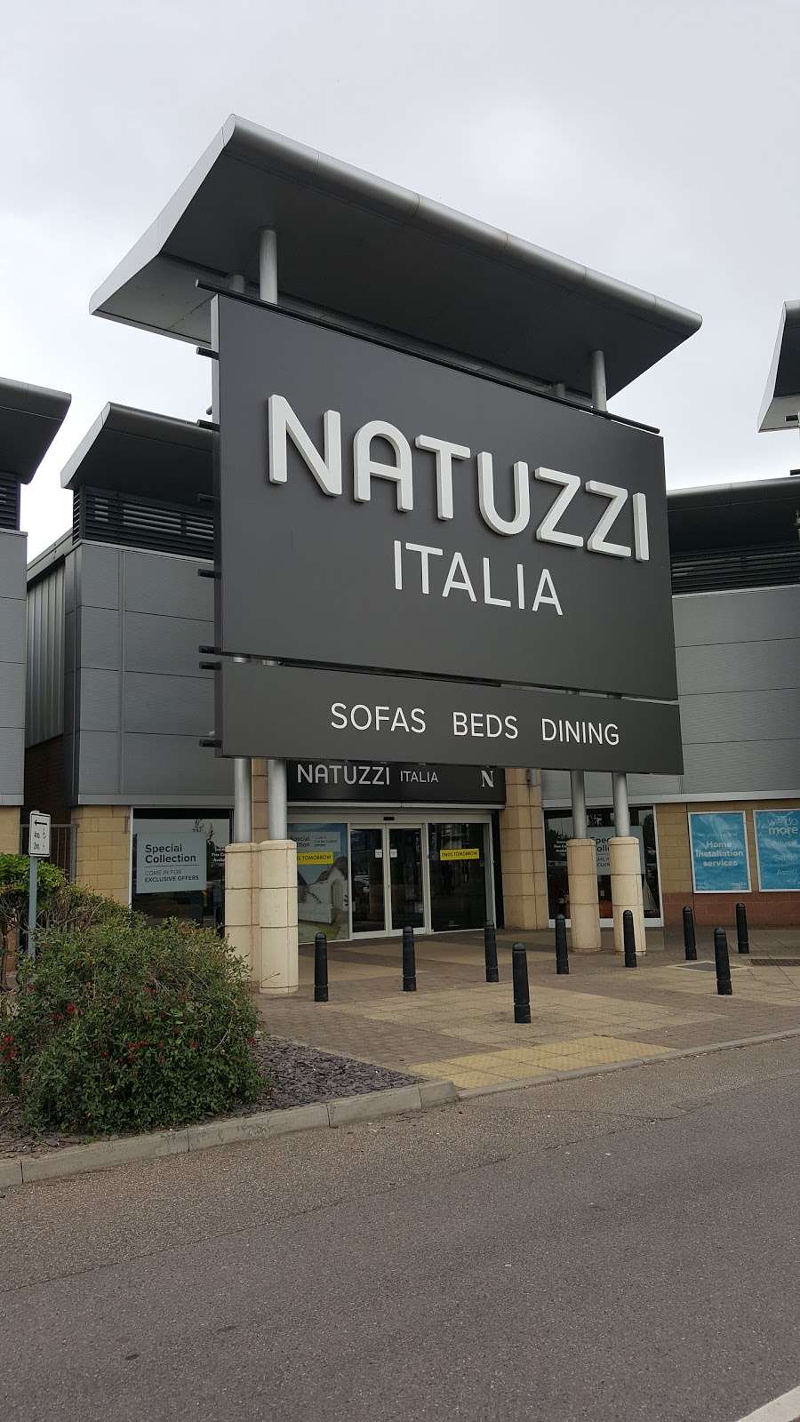 Natuzzi Italia | B4, Lakeside Retail Park, Grebe Crest, Grays RM20 1WN, UK | Phone: 01708 252653