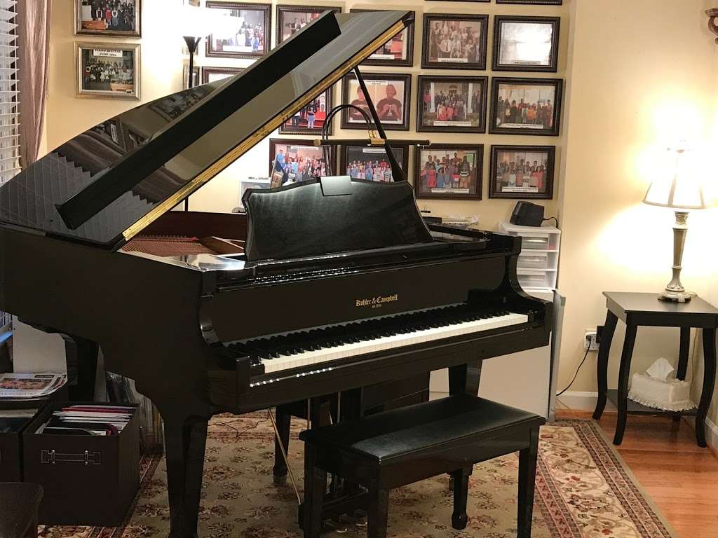 Mrs. Jones Piano Studio | 3706 Thomasson Crossing Dr, Triangle, VA 22172 | Phone: (703) 517-5843