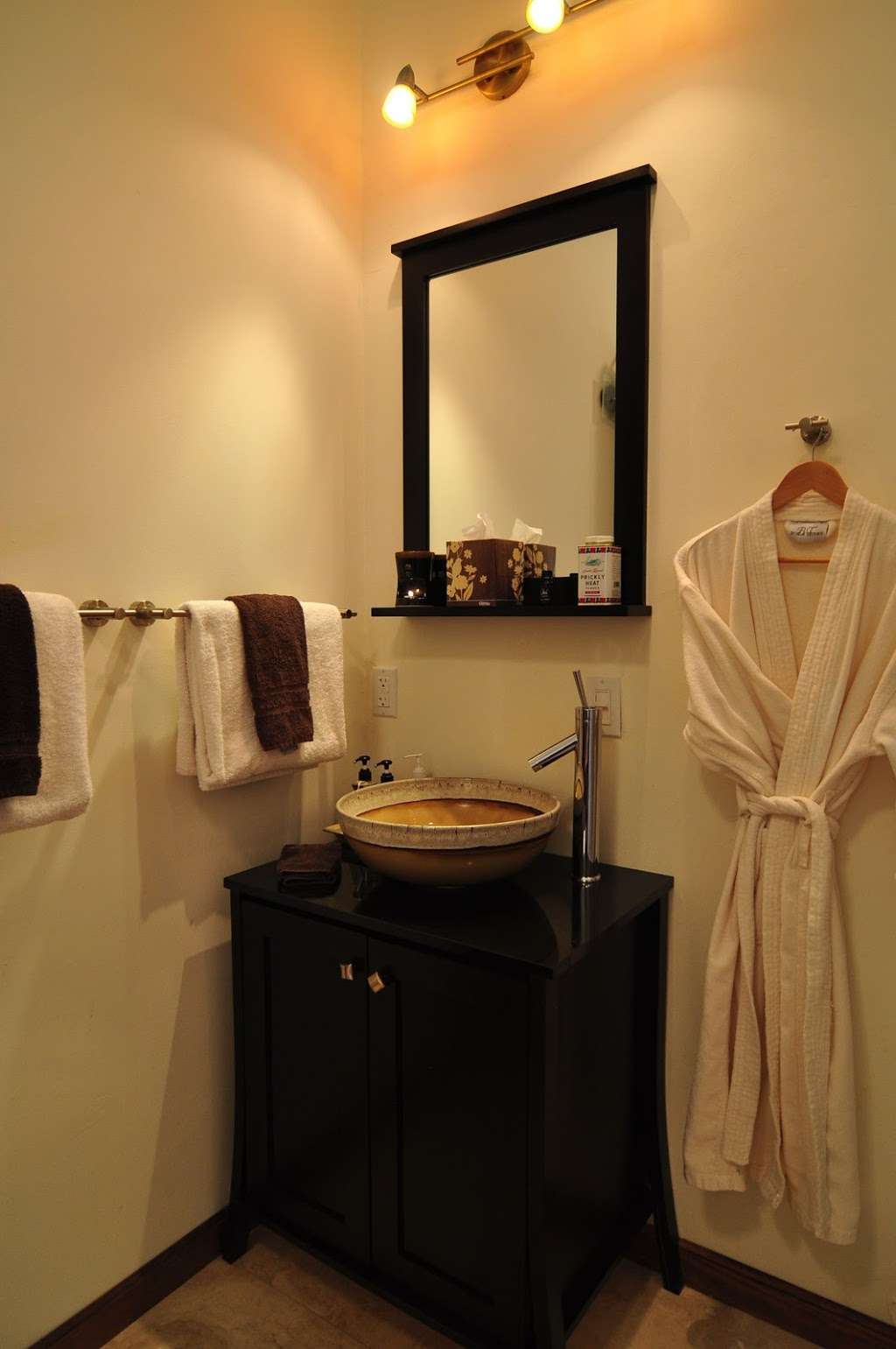 Chi Spa | 2415 N Dixie Hwy, Wilton Manors, FL 33305, USA | Phone: (954) 563-0001