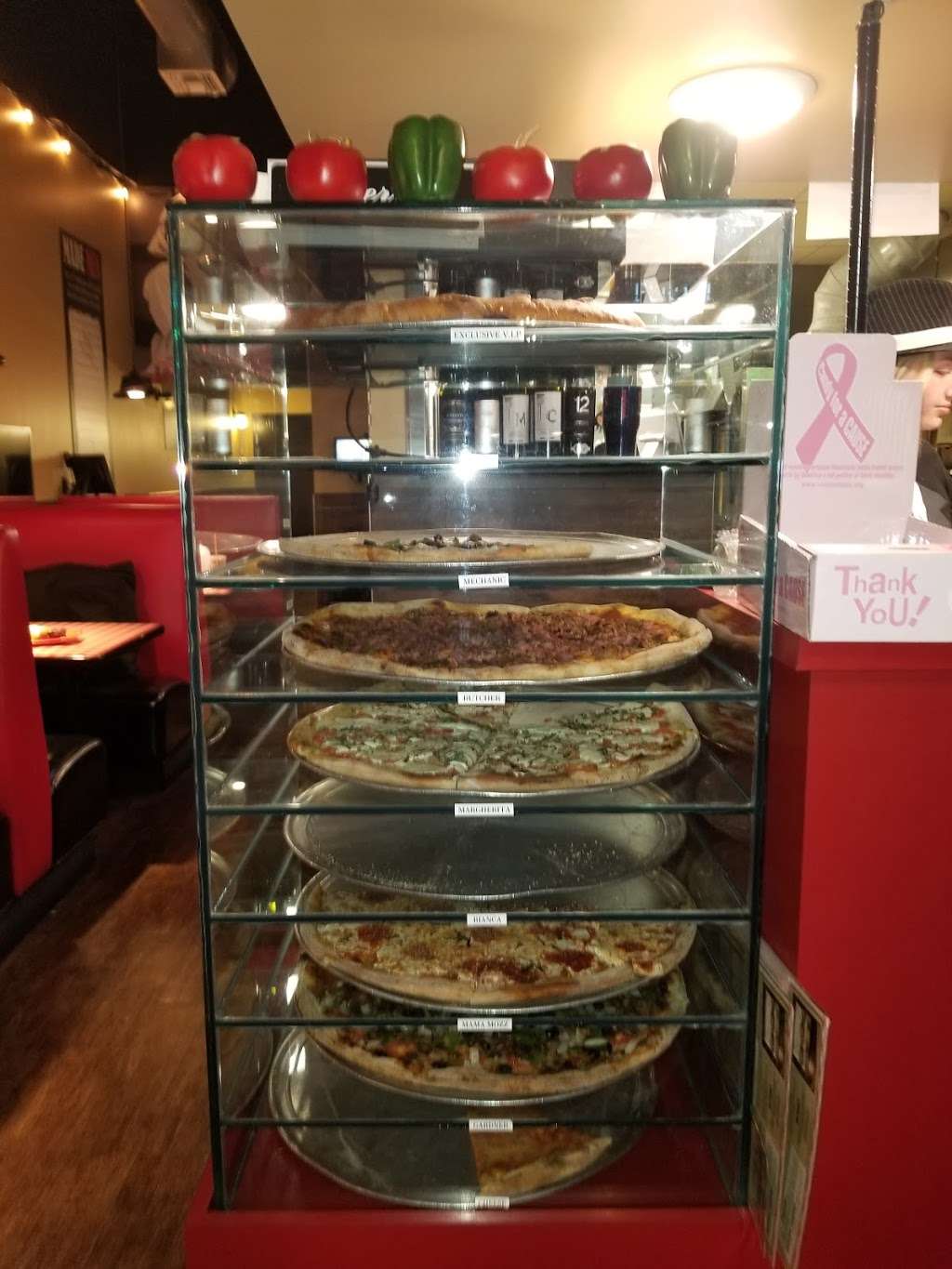Tomasinos Pizza III | 920 International Pkwy #1016, Lake Mary, FL 32746, USA | Phone: (407) 333-7499