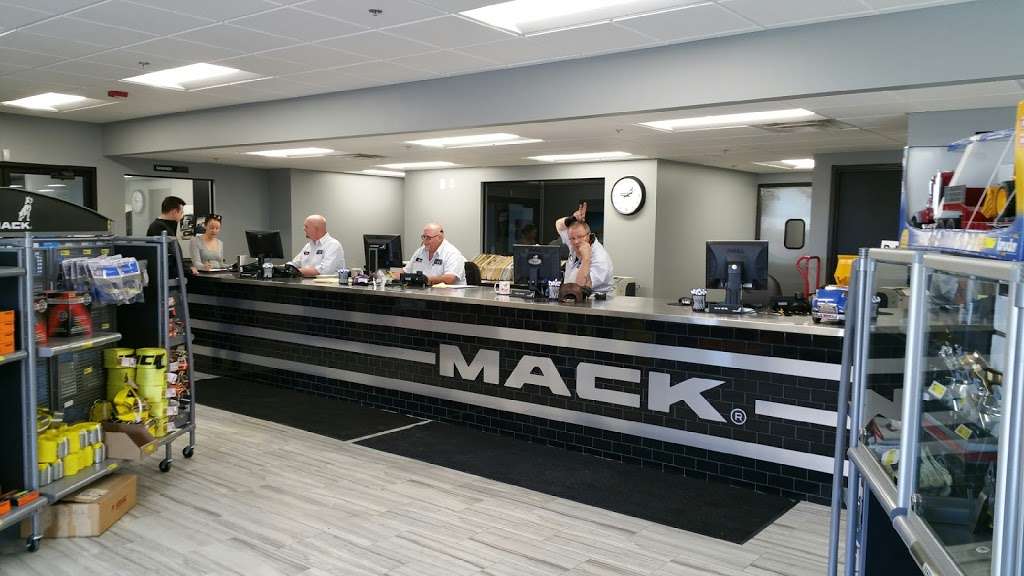 Bruckners Mack | 7626 Brighton Rd, Commerce City, CO 80022, USA | Phone: (888) 999-8403