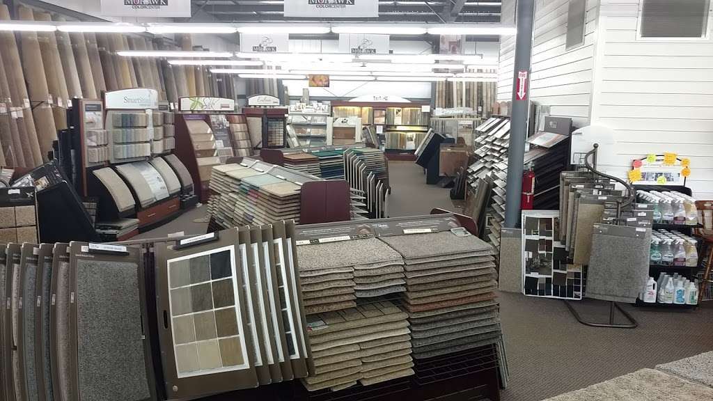 Smiths Carpet & Furniture | 221 E Mercer St, Spiceland, IN 47385, USA | Phone: (765) 987-7414