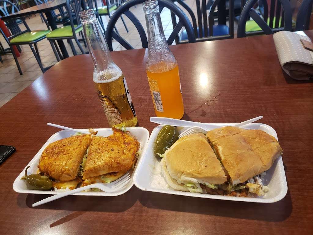 Cesar Tacos Y Gorditas | 2019 W Northwest Hwy, Dallas, TX 75220, USA | Phone: (469) 420-9921