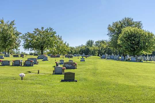 Barry Cemetery | 1327 NW Barry Rd, Kansas City, MO 64155 | Phone: (816) 452-8419
