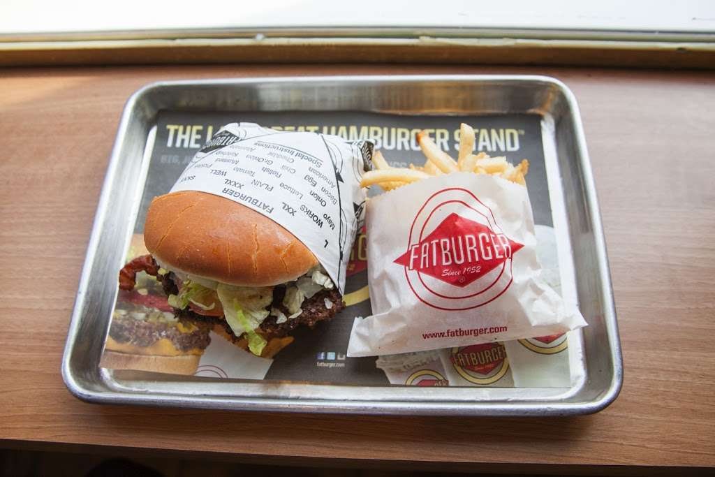 Fatburger | 15091 S, Komatke Ln, Laveen Village, AZ 85339, USA | Phone: (800) 946-4452