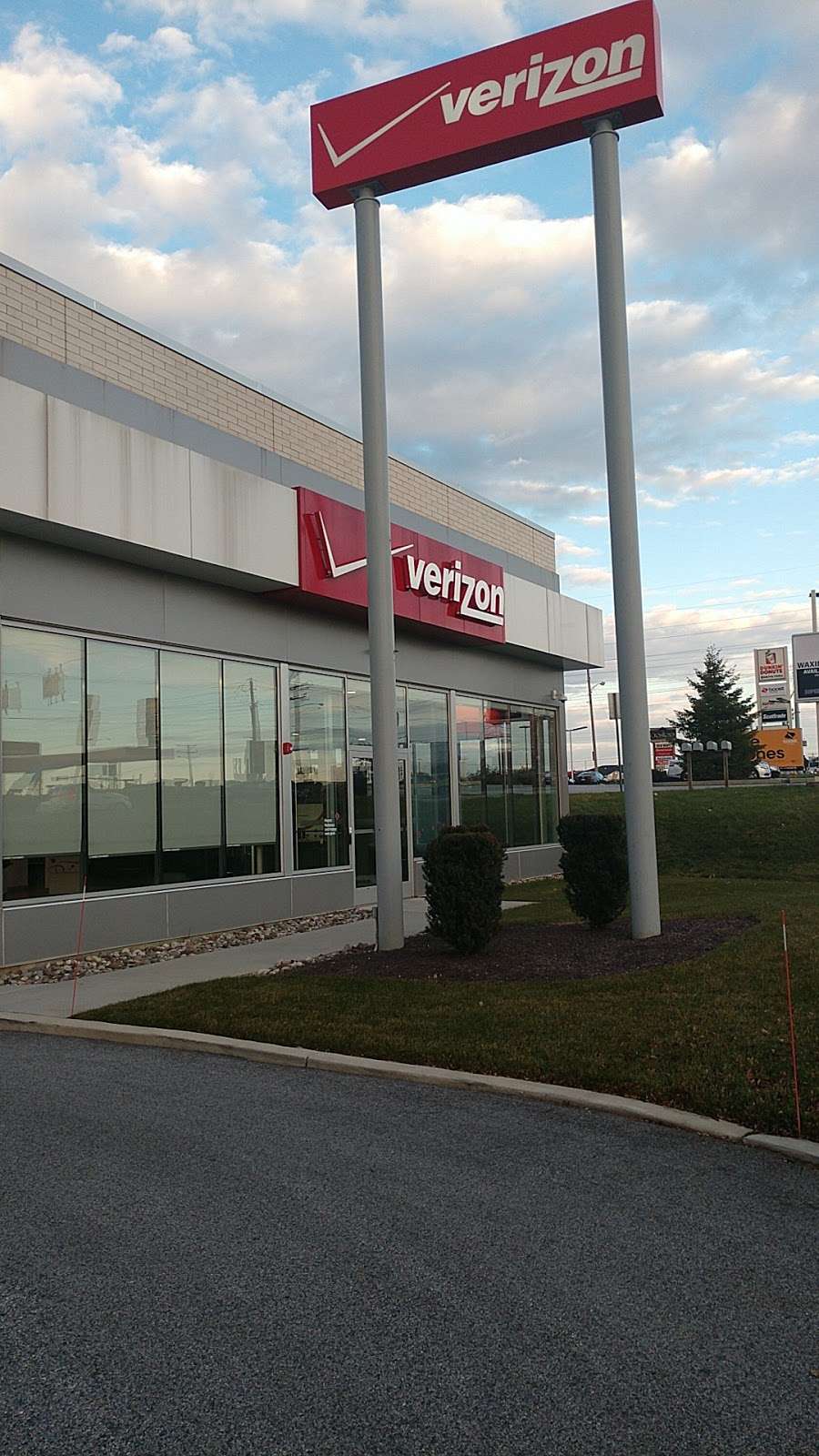 Verizon | 703 Loucks Rd, York, PA 17404, USA | Phone: (717) 430-5474