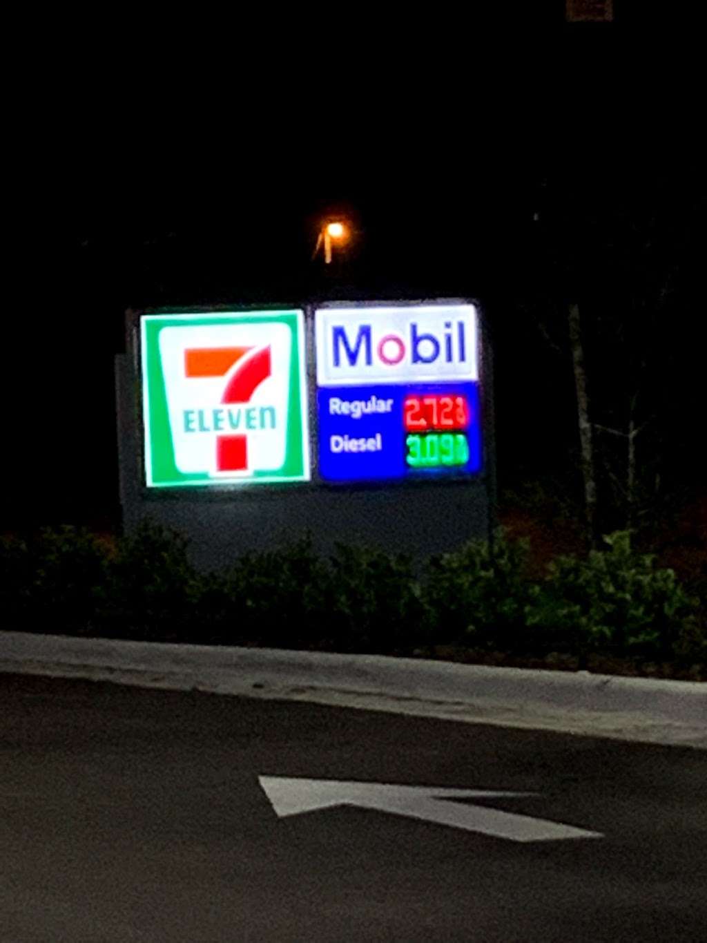 Mobil | 1101 Co Rd 540A, Lakeland, FL 33813, USA