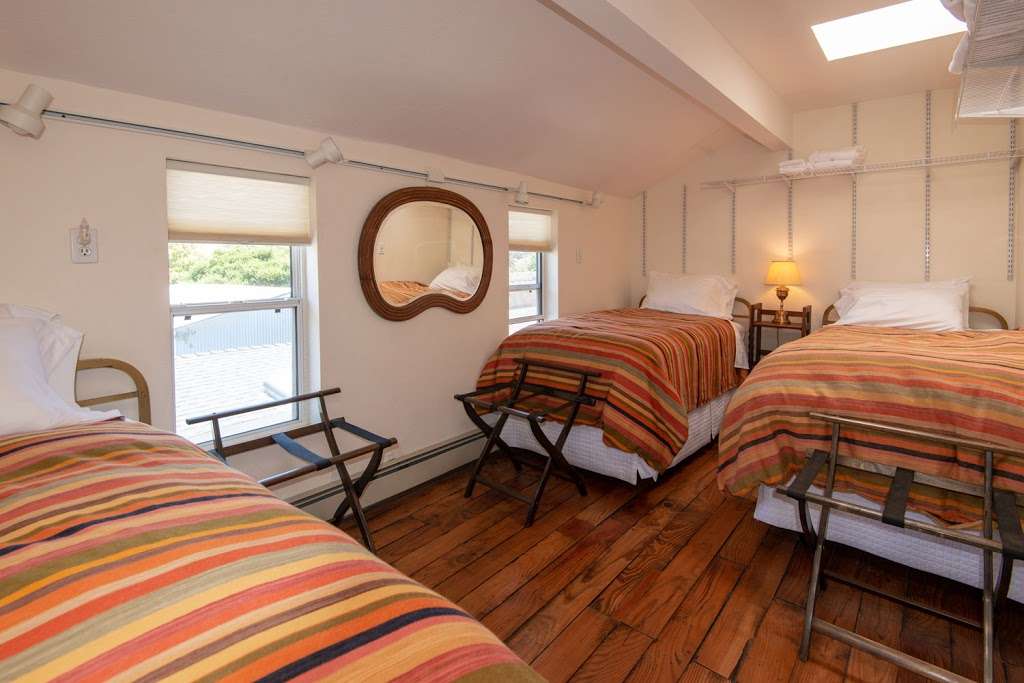 Point Reyes Country Inn | 12050 CA-1, Point Reyes Station, CA 94956, USA | Phone: (415) 663-9696