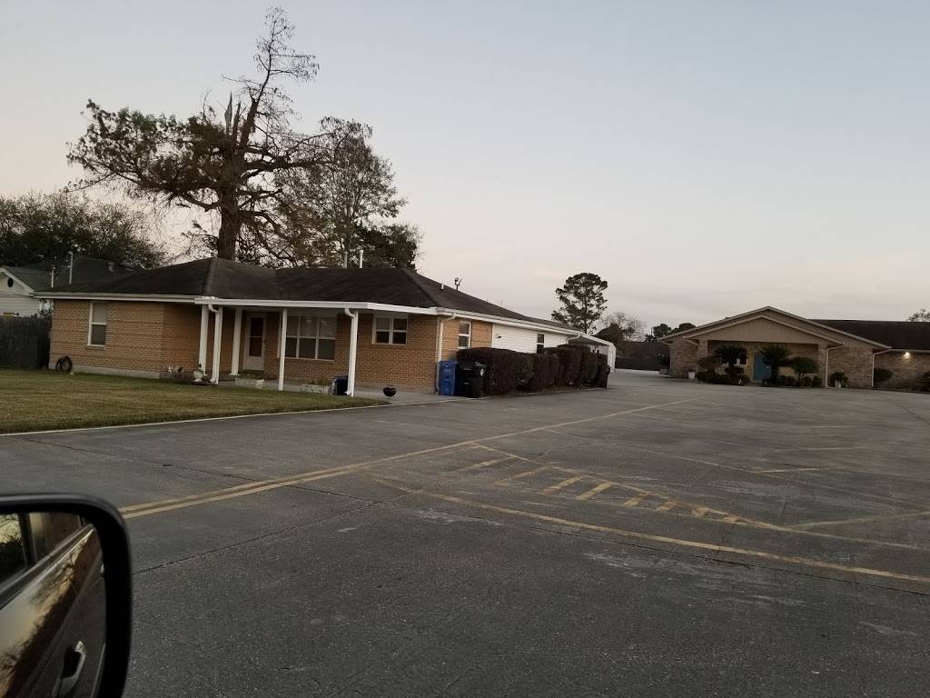 Kingdom Hall of Jehovahs Witnesses | 6530 Hayne Blvd, New Orleans, LA 70126, USA | Phone: (504) 284-3951