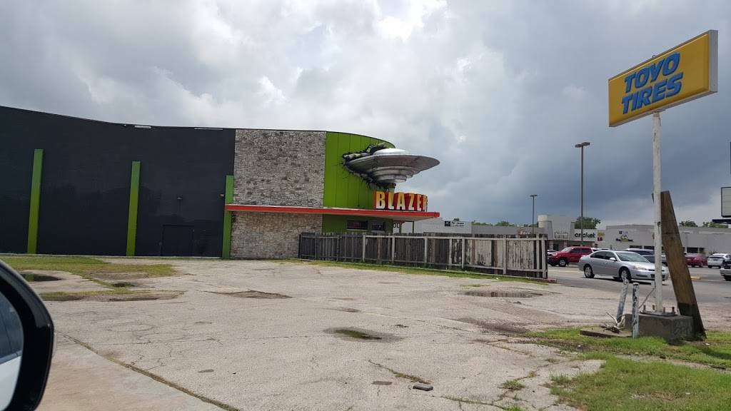 Southwood Shopping Center | 1701 W Ben White Blvd, Austin, TX 78745, USA | Phone: (512) 482-8383