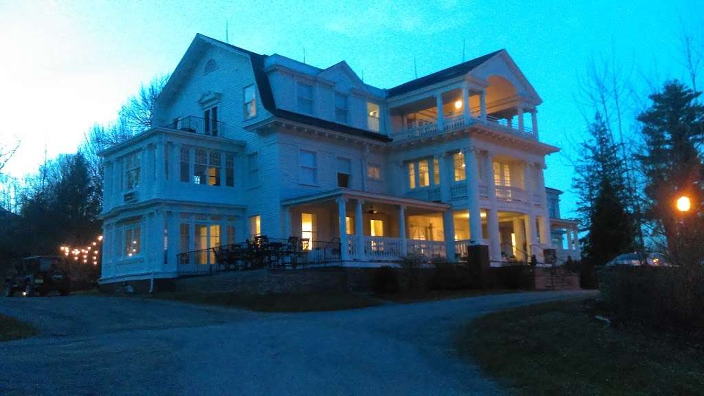 Mansion At Noble Lane | 37 Noble Ln, Bethany, PA 18431, USA | Phone: (866) 466-3855