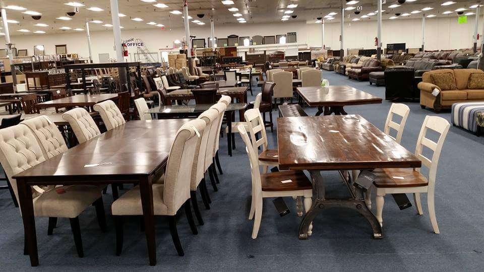 Comptons Furniture and More | 718 Wollard Blvd, Richmond, MO 64085, USA | Phone: (816) 776-2311