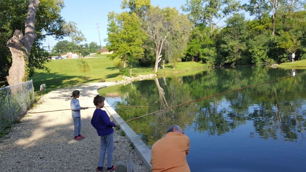 Lake Julian Trout Farm | 65 S Northwest Hwy, Cary, IL 60013, USA | Phone: (847) 639-3734