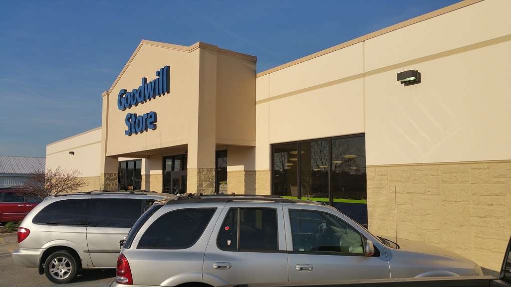 Goodwill Store | 570 Saraina Rd, Shelbyville, IN 46176, USA | Phone: (317) 392-3988