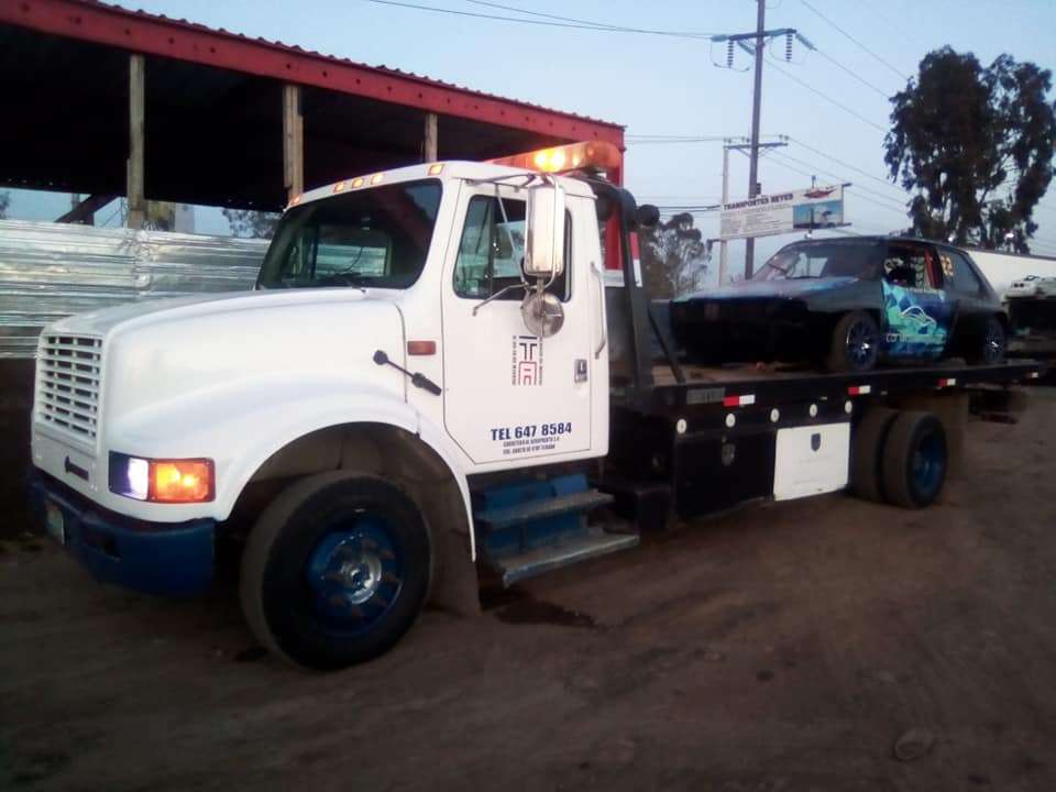 Gruas y Traslados Ayala | Carretera Aeropuerto No. 5-A c Colonia, Garita de Otay, 22430 Tijuana, B.C., Mexico | Phone: 664 647 8584