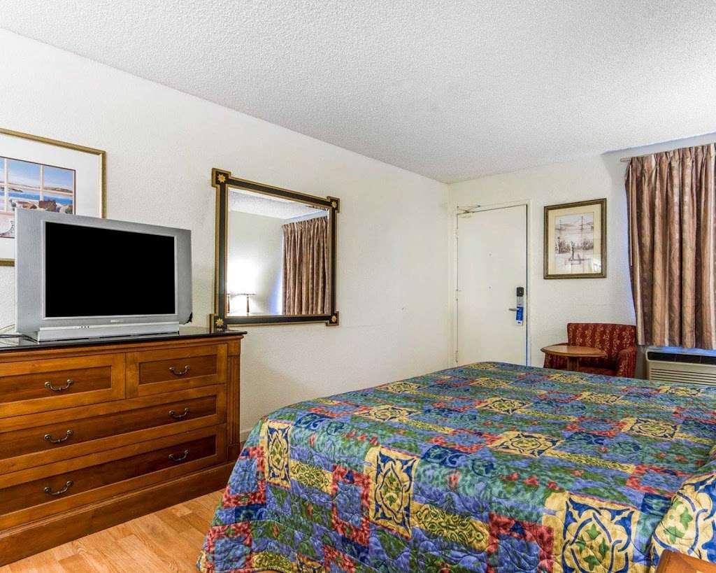 Rodeway Inn | 4 Mariposa St, Vallejo, CA 94590, USA | Phone: (707) 554-1840