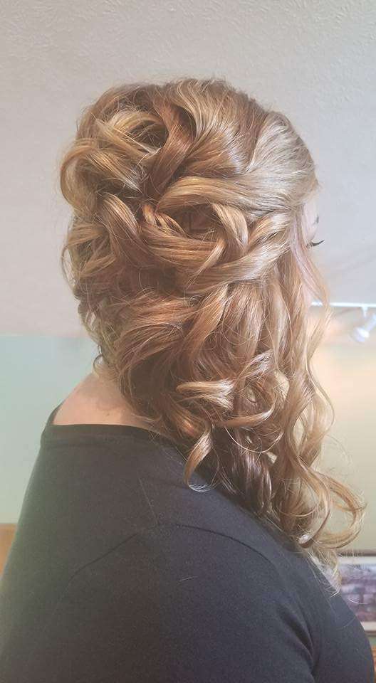 CutLoose Family Haircare & Onsite Bridal Services | 16974 E State Route 17, Grant Park, IL 60940, USA | Phone: (708) 277-8180