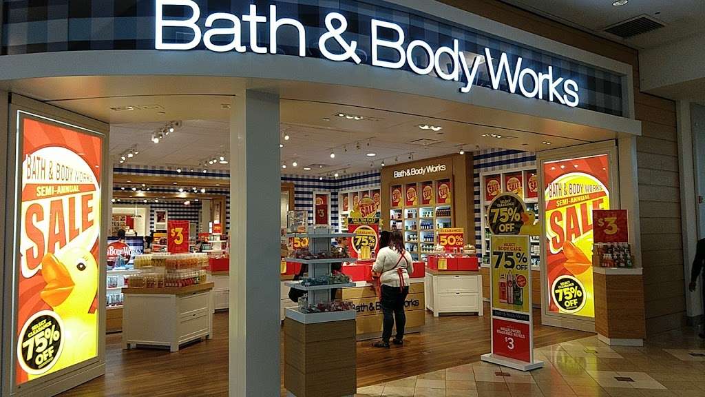 Bath & Body Works | 1250 Baltimore Pike, Springfield, PA 19064, USA | Phone: (610) 544-3016