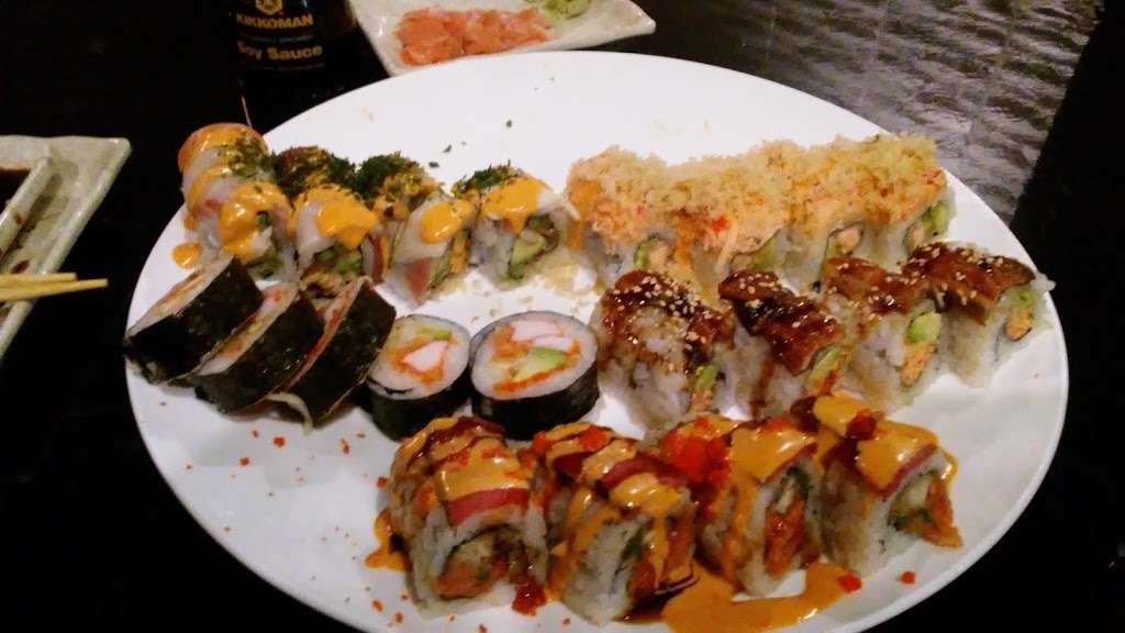 Sushi Ya | 2721 W Jefferson St #120, Joliet, IL 60436, USA | Phone: (815) 730-3838