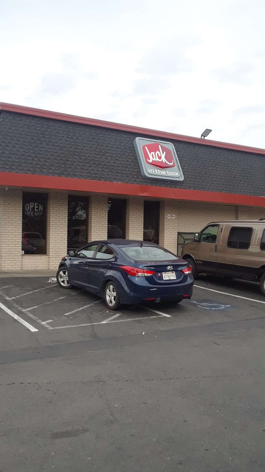 Jack in the Box | 17550 Hesperian Blvd, San Lorenzo, CA 94580, USA | Phone: (510) 481-2697