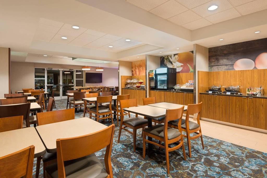 Fairfield Inn & Suites by Marriott Clearwater | 3070 Gulf to Bay Blvd, Clearwater, FL 33759, USA | Phone: (727) 724-6223