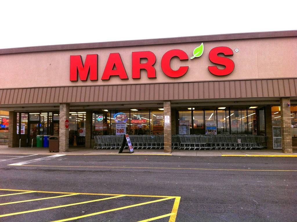 Marcs Stores - convenience store  | Photo 1 of 11 | Address: 12650 Rockside Rd, Garfield Heights, OH 44125, USA | Phone: (216) 475-2767