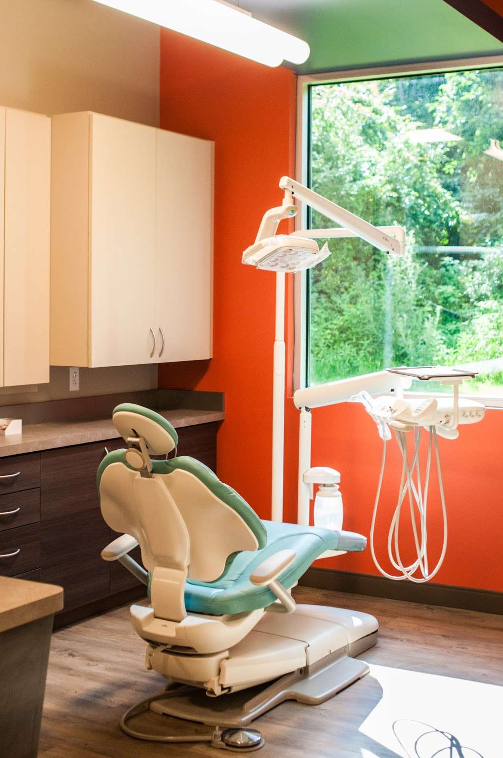 AlSaleh Dental Center - Martinsburg Dentist | 28 Street of Dreams, Martinsburg, WV 25403, USA | Phone: (304) 267-8702