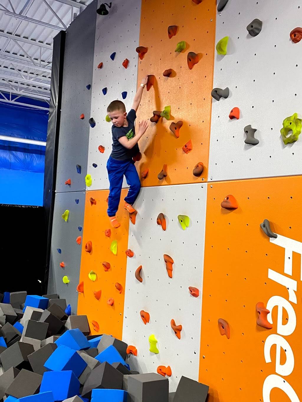 Sky Zone Trampoline Park | 5000 E E 4th Plain Blvd Suite C100, Vancouver, WA 98661 | Phone: (503) 433-3939