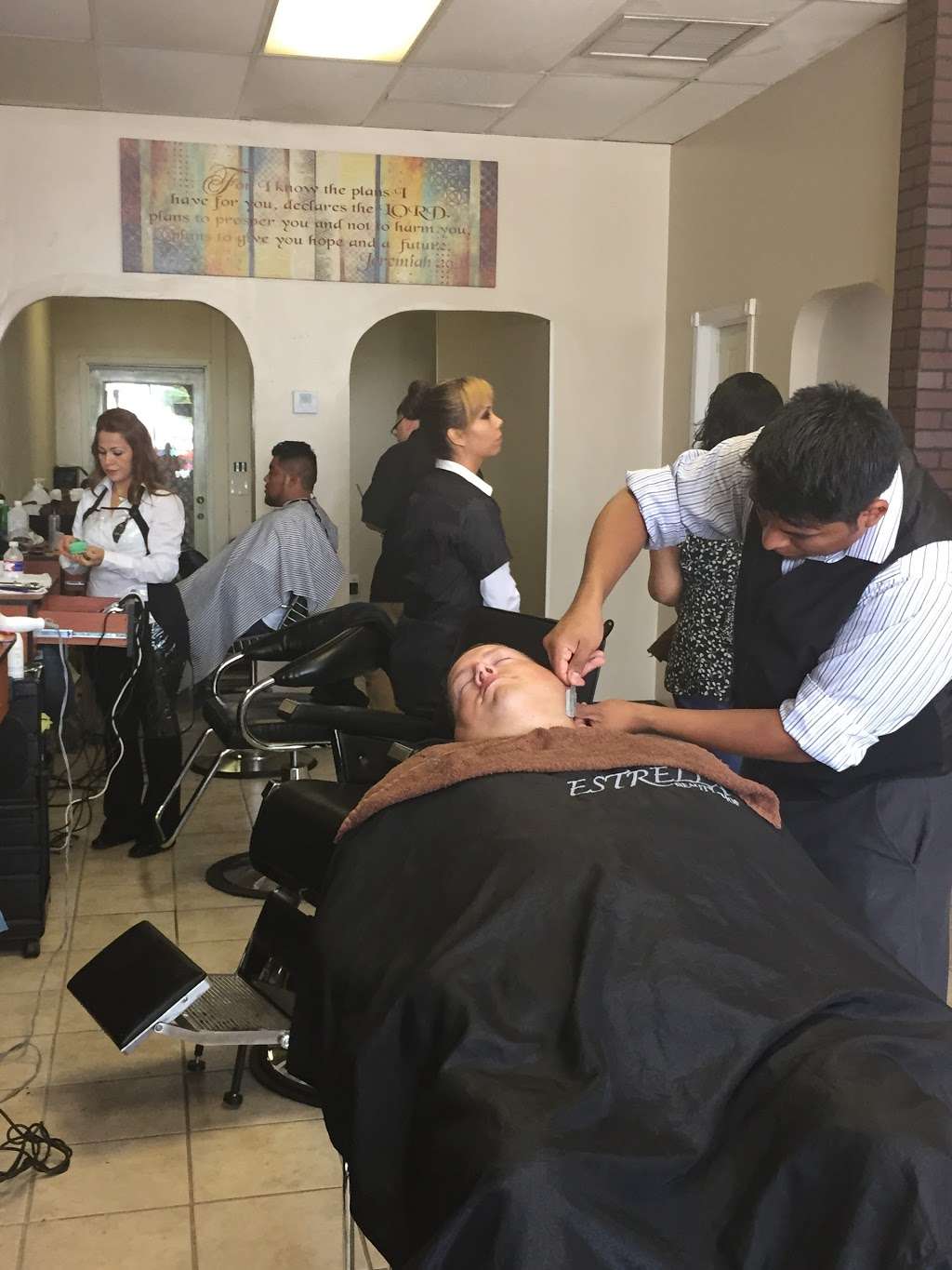 Estrella Barbershop | 6500 FM 2100 #240, Crosby, TX 77532, USA | Phone: (281) 462-7005