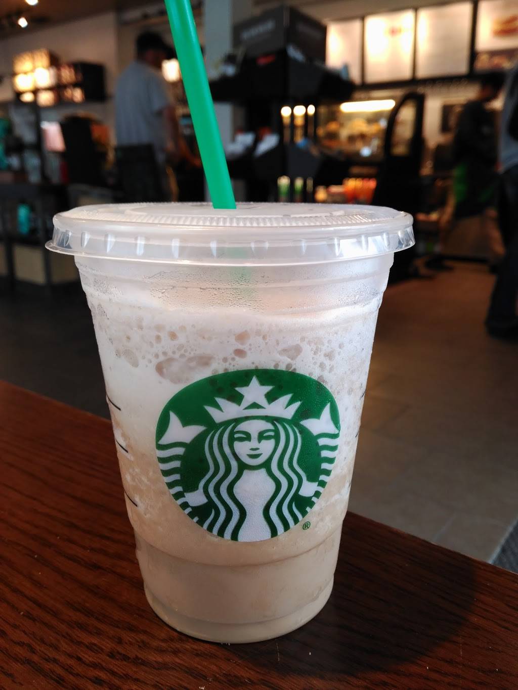 Starbucks | 736 High St, Westwood, MA 02090, USA | Phone: (781) 329-5421