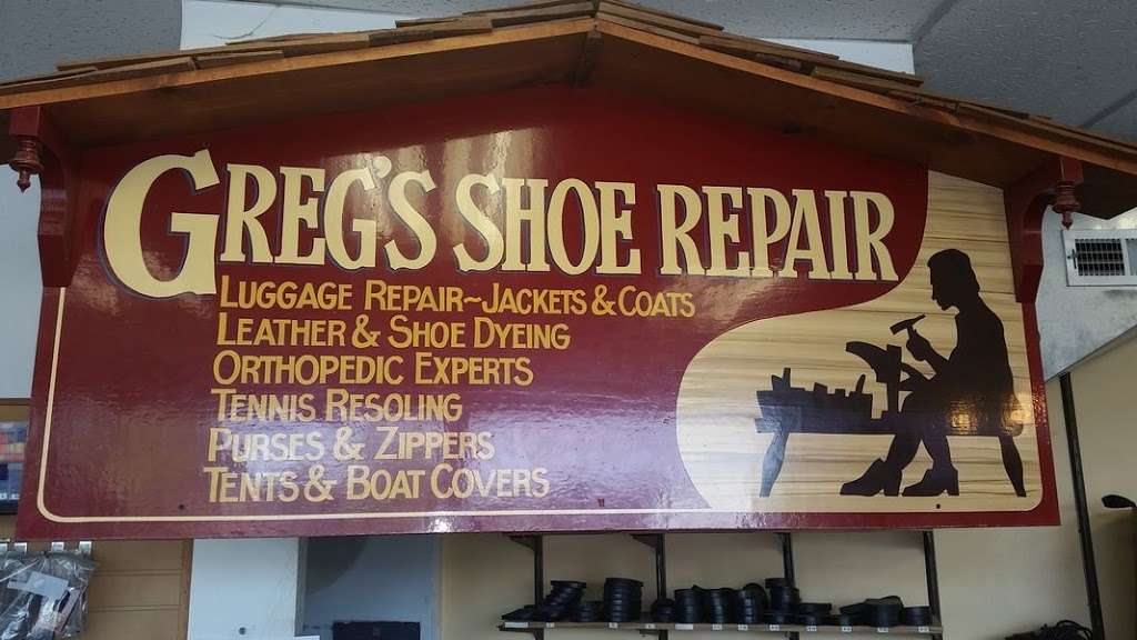 Gregs Shoe Repair | 722 E State St, Geneva, IL 60134 | Phone: (630) 845-3284