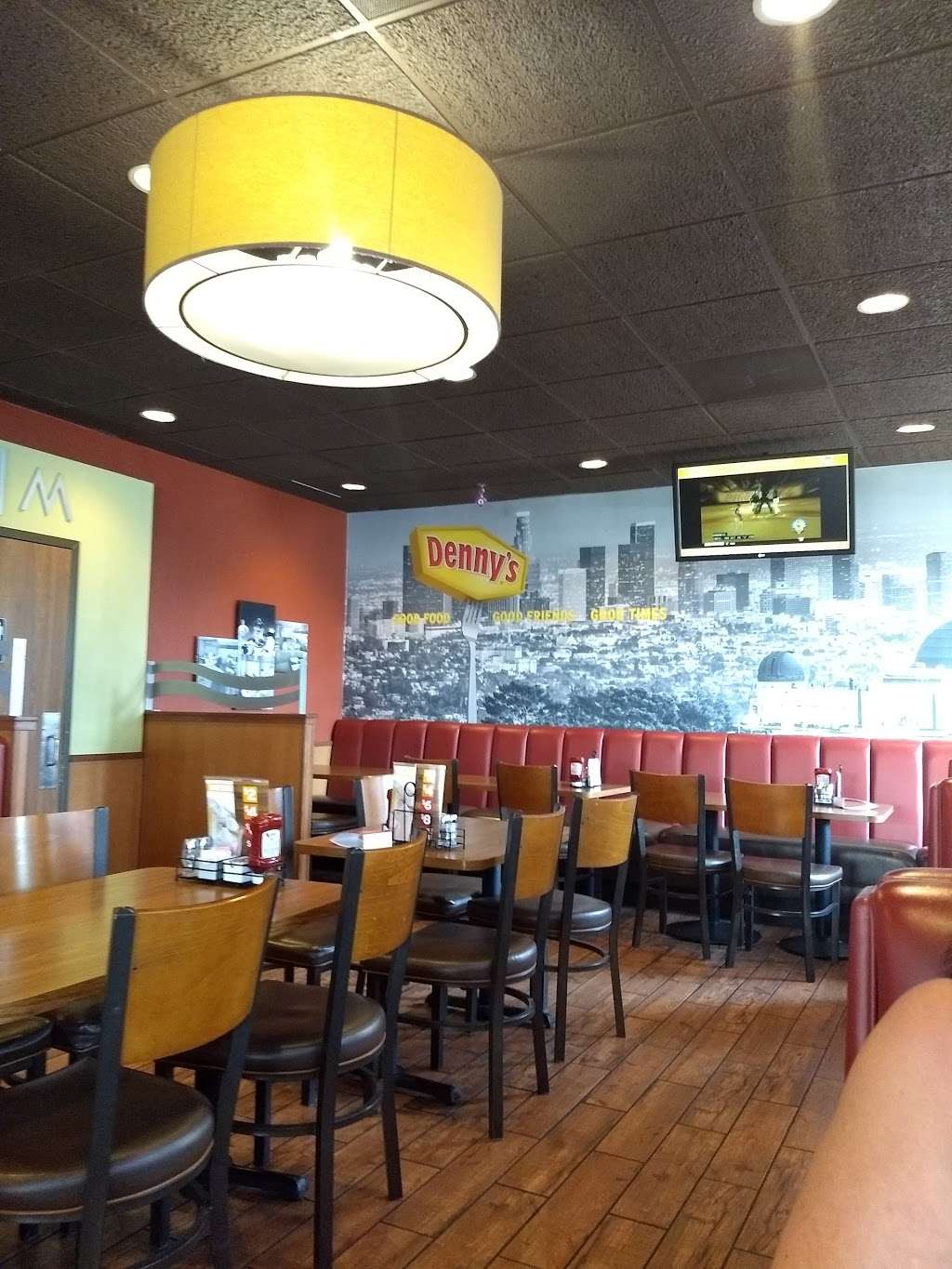 Dennys | 17018 Devonshire St, Northridge, CA 91325, USA | Phone: (818) 363-9400