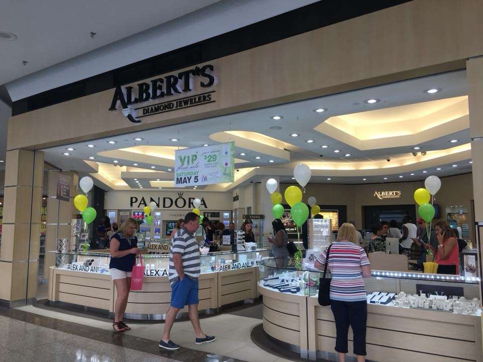 Alberts Diamond Jewelers | 2173 Southlake Mall, Merrillville, IN 46410 | Phone: (219) 769-1976