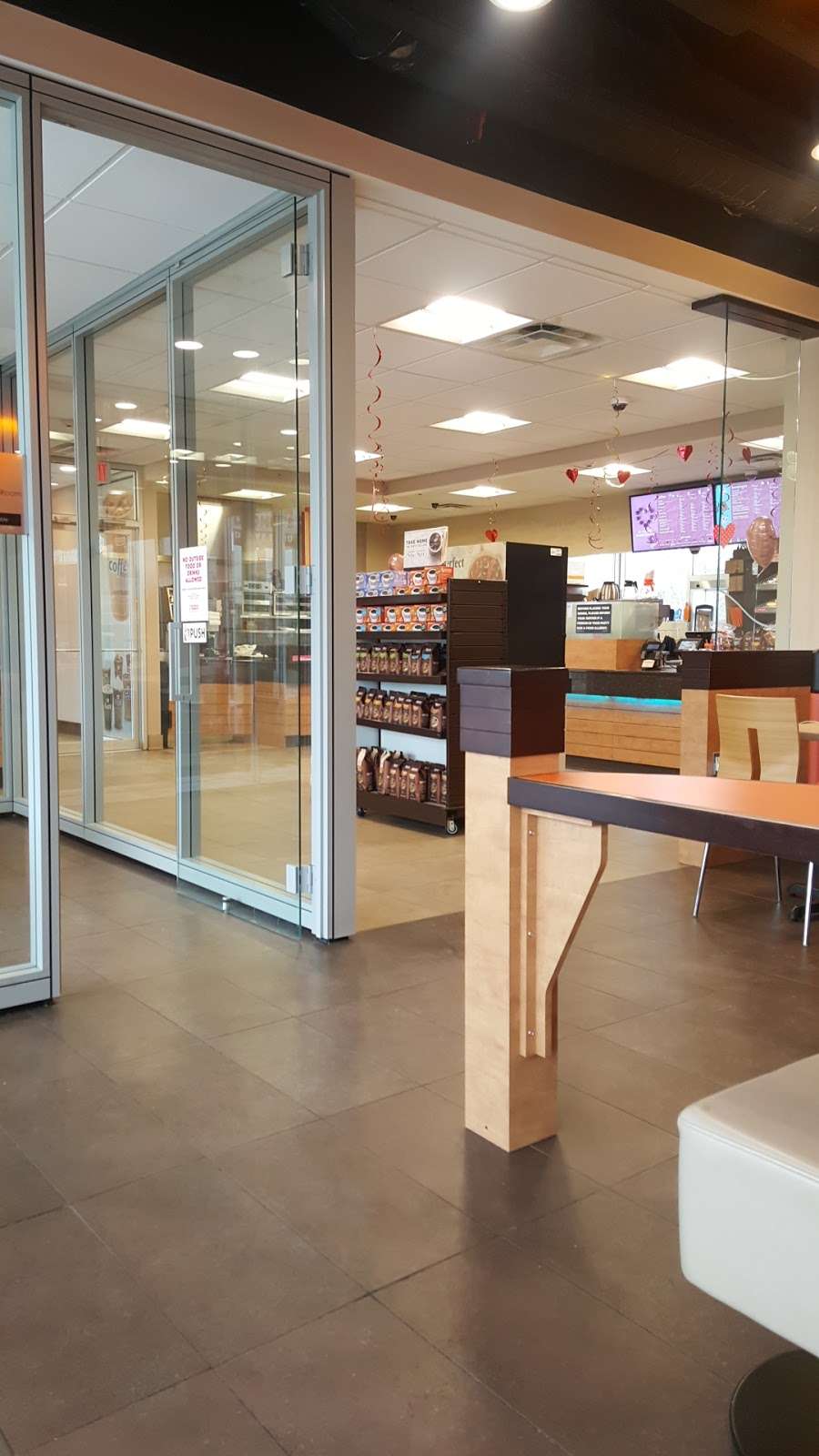 Dunkin Donuts | 1945 Willow Rd, Northbrook, IL 60062 | Phone: (224) 235-4349