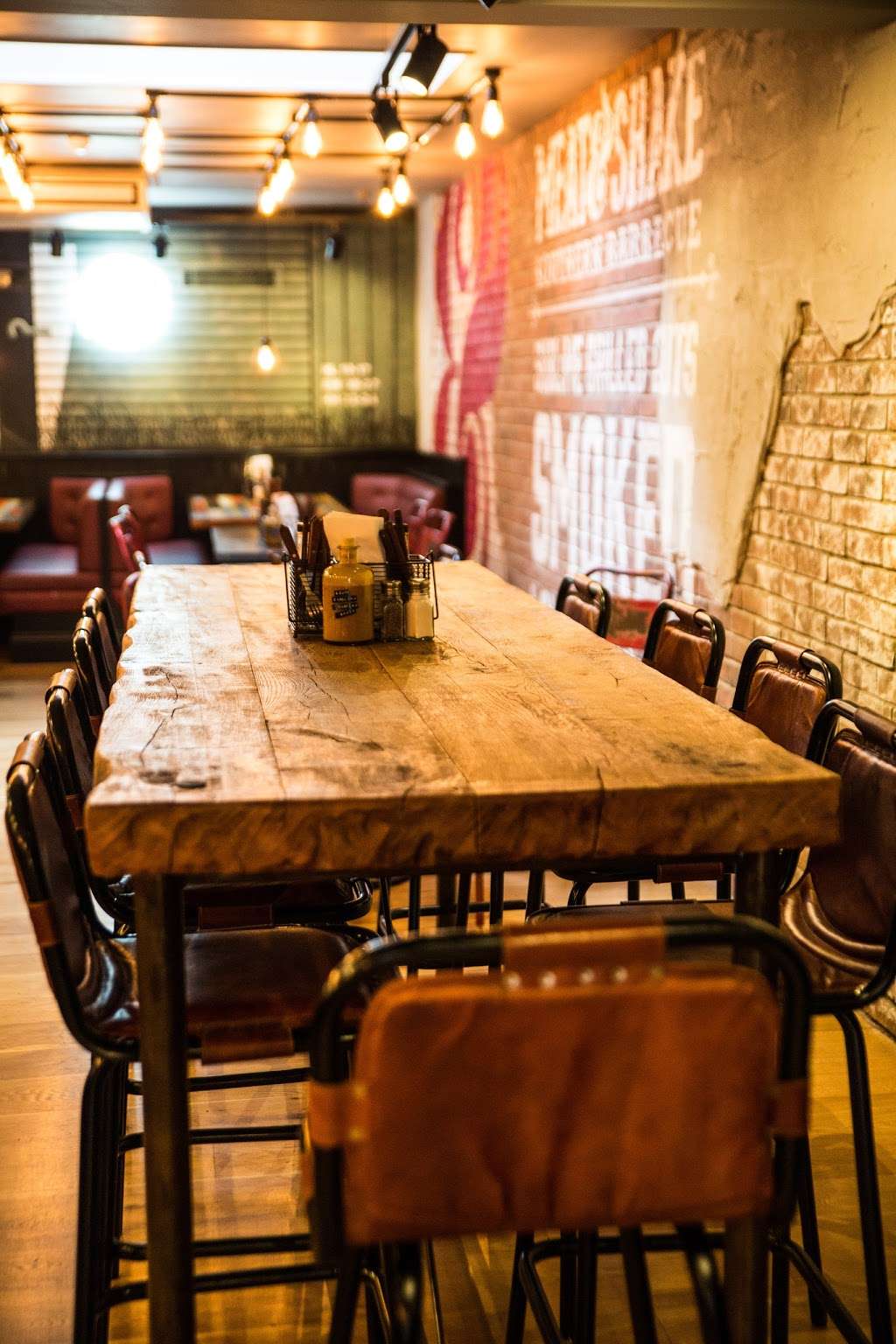 Meat and Shake | 17 The Green, London W5 5DA, UK | Phone: 020 8840 7373