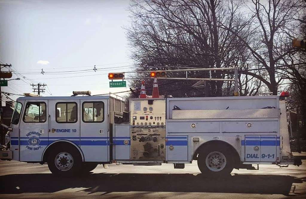 Newark Fire Dept Engine 19 | 526 Frelinghuysen Ave, Newark, NJ 07114, USA