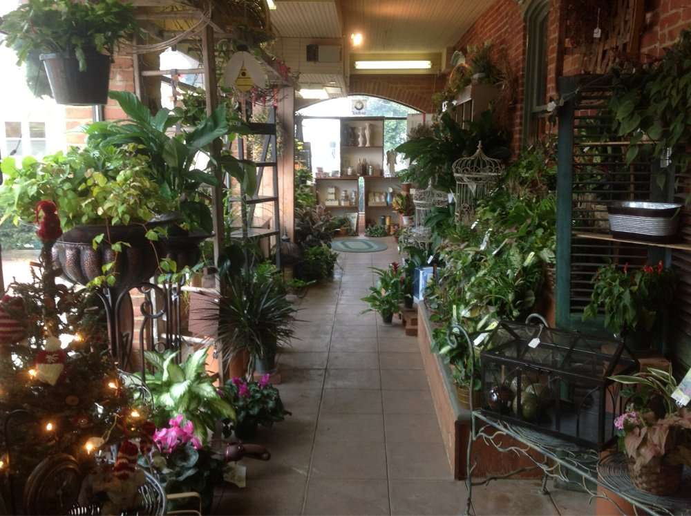 Neffsville Flower Shoppe | 2700 Lititz Pike, Lancaster, PA 17601, USA | Phone: (717) 569-1801