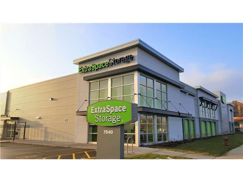 Extra Space Storage | 7540 McCormick Blvd, Skokie, IL 60076, USA | Phone: (847) 673-7330